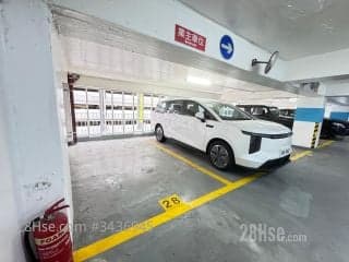 1 BR in > 3 Fully cover car park