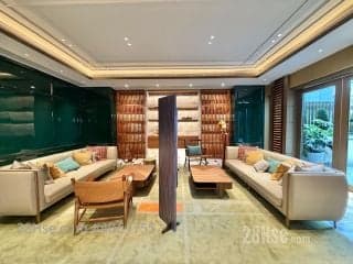 1 BR in > 7 Golden [Top Residence]1bhk Net 269’ $20800