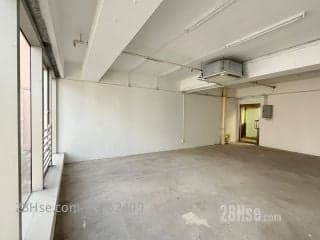 1 BR in > 12 Golden No commission for tenants!!! Brand new multi