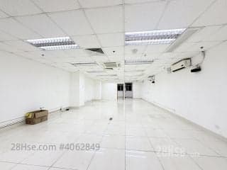 1 BR in > 19 Golden *1 room is decorated! Brick floor