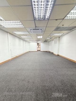 1 BR in > 15 Golden *Exclusive air conditioning and toilet! 900 sq f