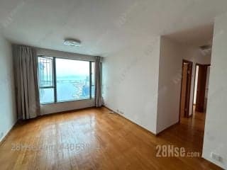 3 BR in > 10 Golden Seaview Crescent three bedroom for rent Tung Chu