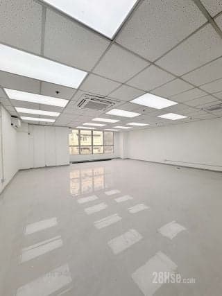 1 BR in > 12 Golden Brand new and stylish renovation! Located above 