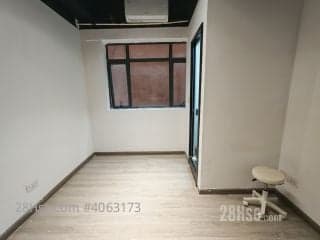 1 BR in > 8 Golden Clean and well