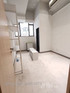 1 BR in > 6 Golden Located just 3 minutes from the MTR exit