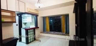 1 BR in > 7 Golden [Queen's Terrace High Floor] w