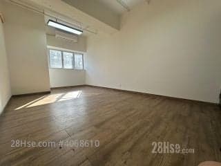 1 BR in > 4 Golden [Real Deal] Bright and airy! Stylish renovation! 