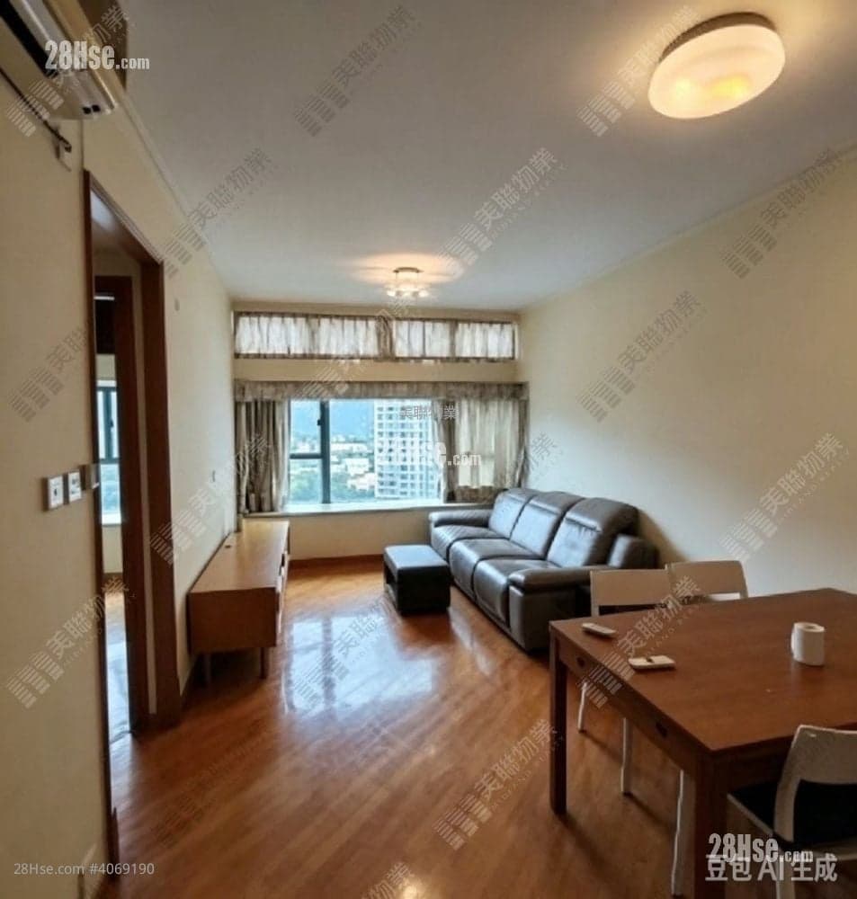 2 BR in > 10 Golden Steps from MTR station | Fully furnished | Premi