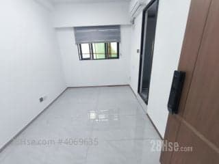 1 BR in > 5 Golden Brick walls