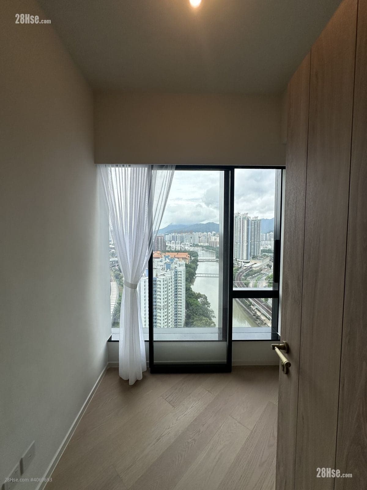 3 BR in > 13 Golden Brand new Phase 3 river