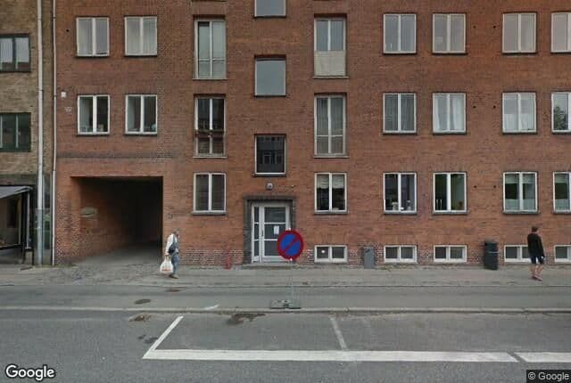 Dejlig lejlighed på god beliggenhed i Charlottenlund