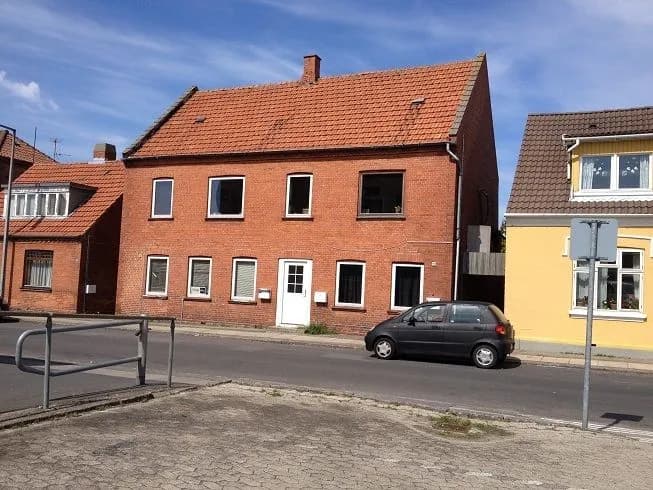 104 m2 med lukket have 4. vær