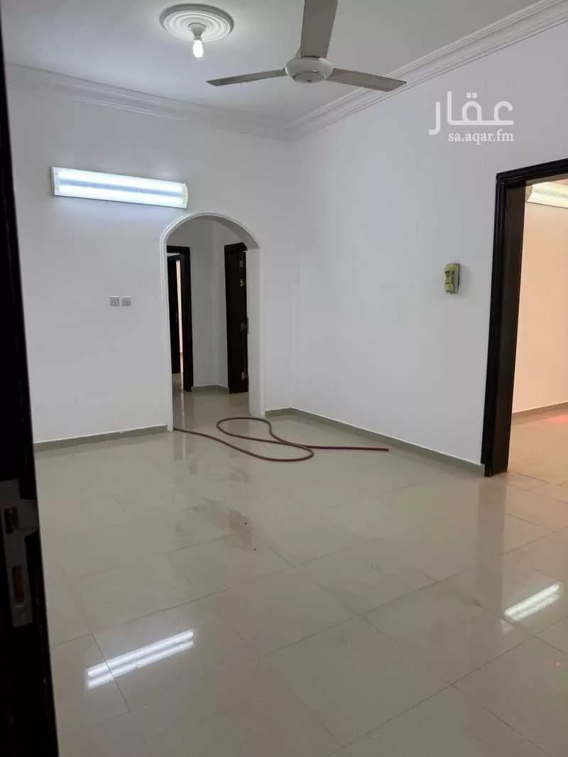 شقة للإيجار في شارع 3000558, حي السوق, مدينة الباحة, منطقة الباحة