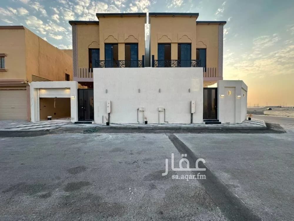 فيلا للبيع في شارع الوادي, حي الصواري, مدينة الخبر, المنطقة الشرقية