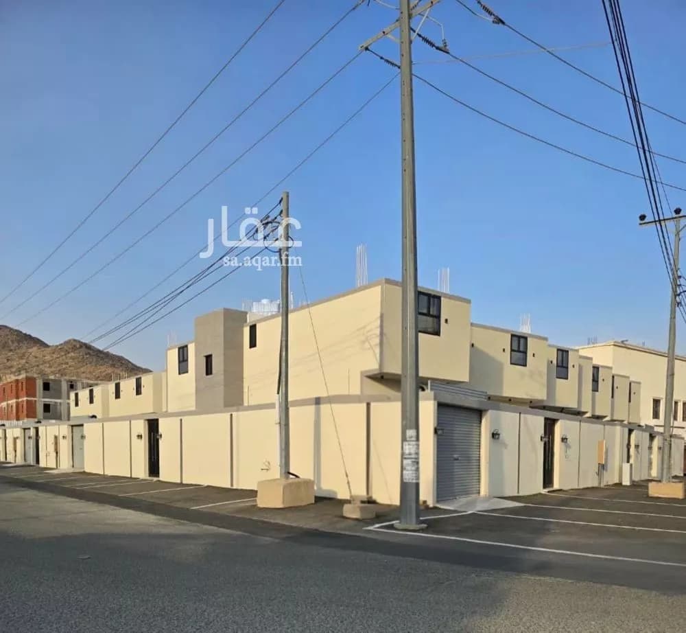 فيلا للبيع في شارع عبدالله بن عامر اليحصبي رضي الله عنه, حي جعرانة, مدينة مكة المكرمة, منطقة مكة المكرمة