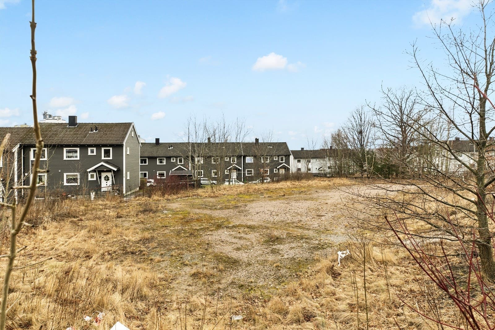 EiendomsMegler 1 Sarpsborg Tomt - Rammetillatelse gitt på 5 - mannsbolig Ekegata 10A, Sarpsborg 1 367 m² 5 800 000 kr Totalpris: 5 946 420 kr ∙ Tomt Le