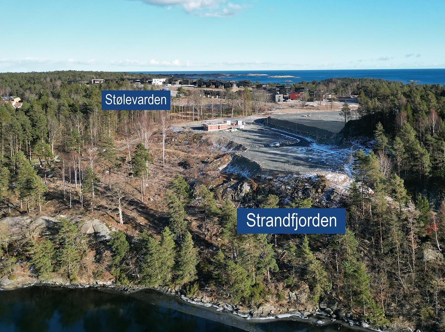 V M Eiendom AS Ledige tomter på Strandfjorden og Stølevarden Stølevarden 74, Grimstad 707 m² 1 500 000 kr Totalpris: 1 537 500 kr ∙ Tomt Legg til som f