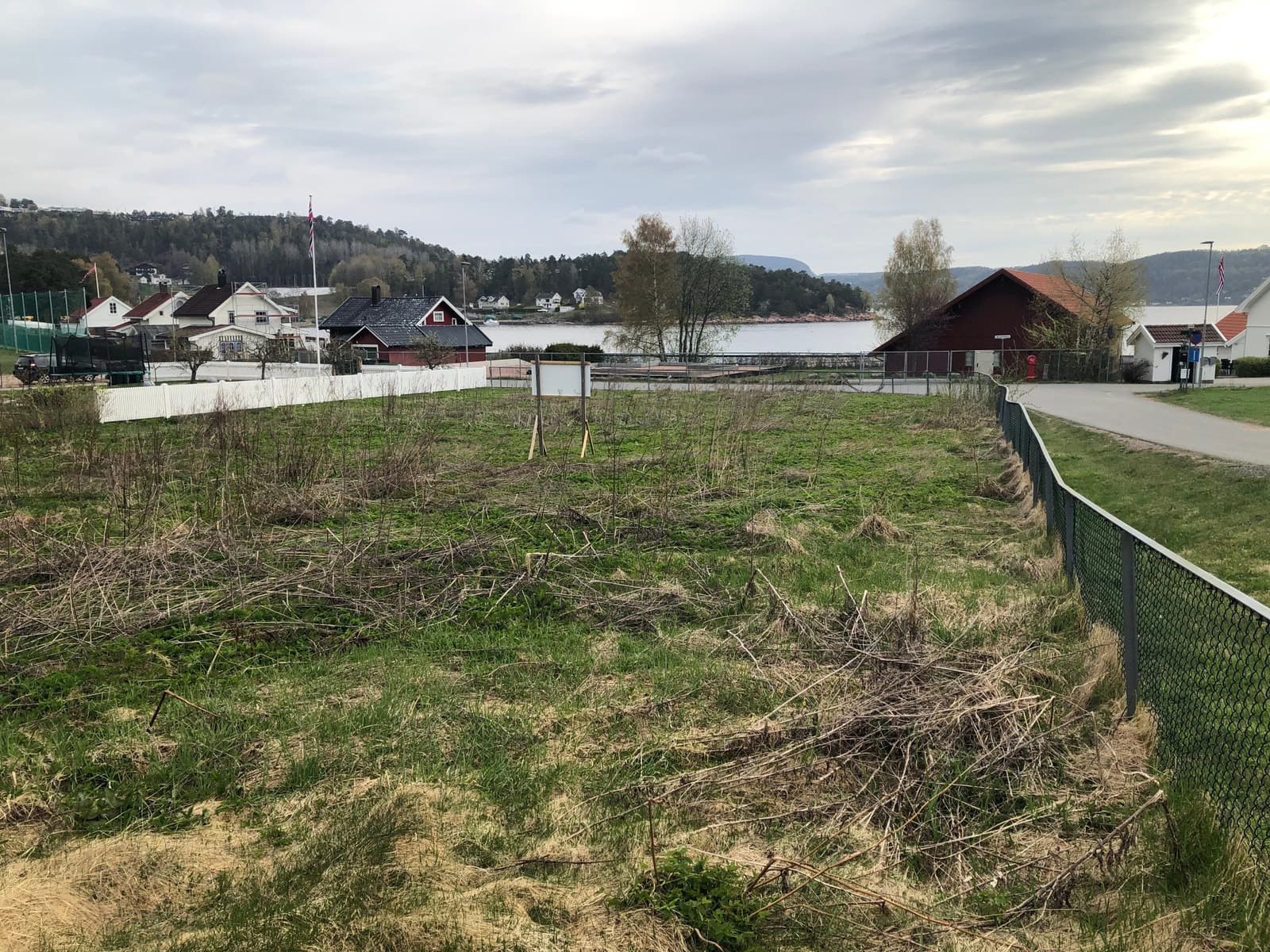 Privat Stor byggeklar tomt nær sjøen på Berger i Drammen kommune Bergerbukta 16B, Berger 1 163 m² 2 750 000 kr Totalpris: 2 750 000 kr ∙ Tomt Legg til