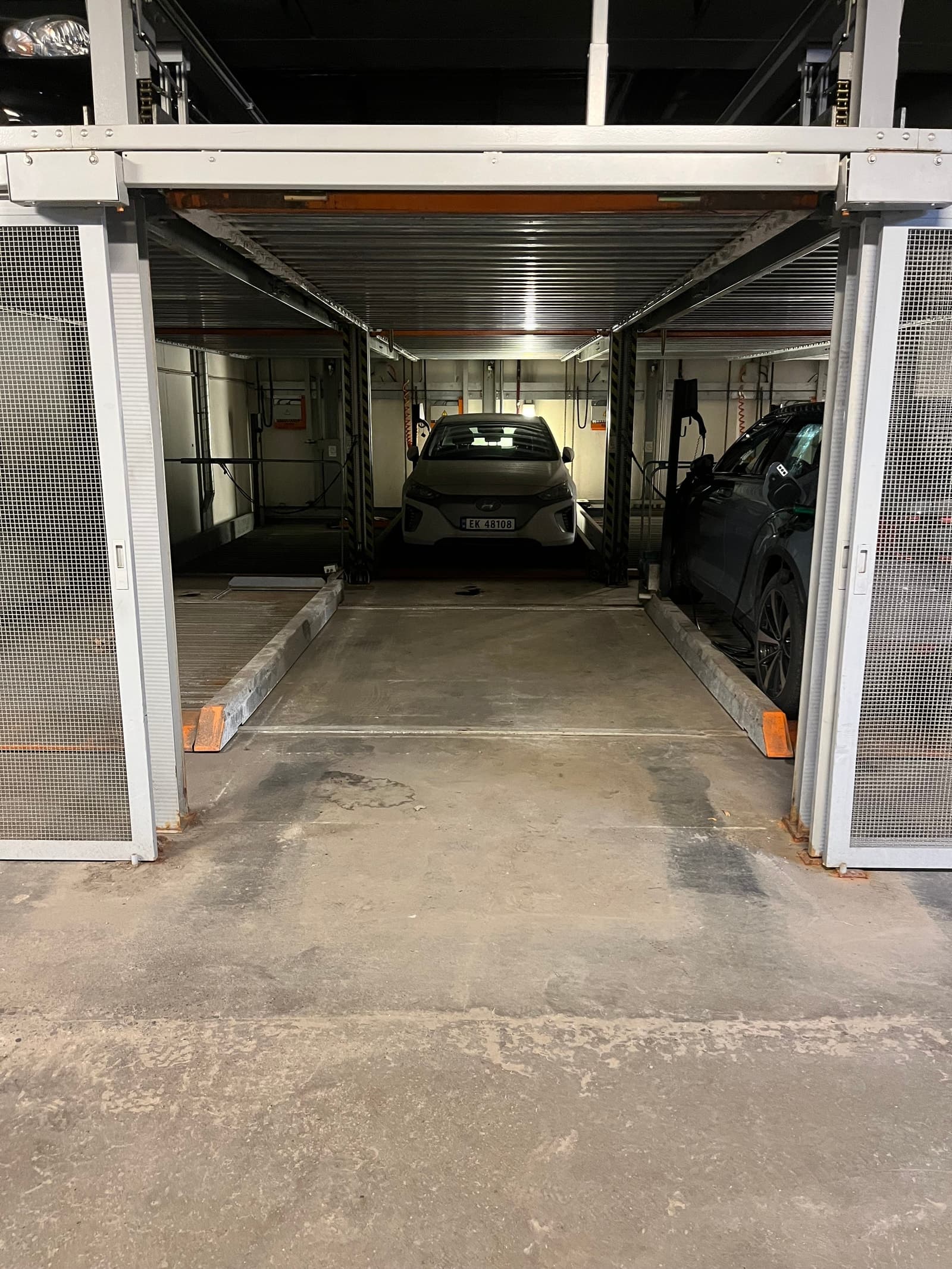 Privat Garasje med el
