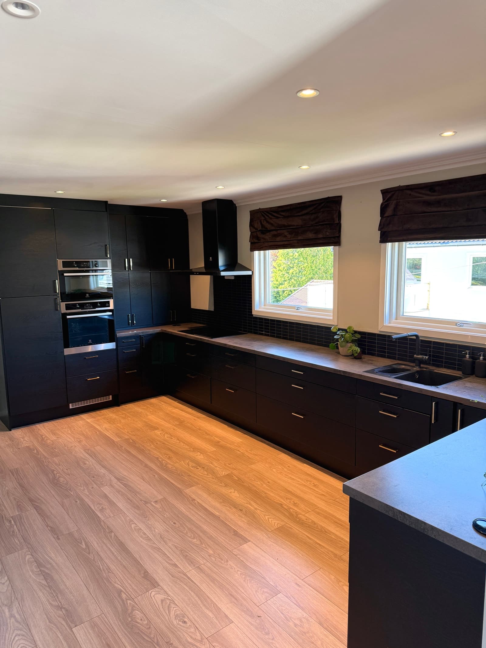 Privat Stor sentral leilighet med 4 soverom - perfekt kollektiv Sandveien 5 A, Fredrikstad 153 m² 6 500 kr Tomannsbolig ∙ 4 soverom Legg til som favori