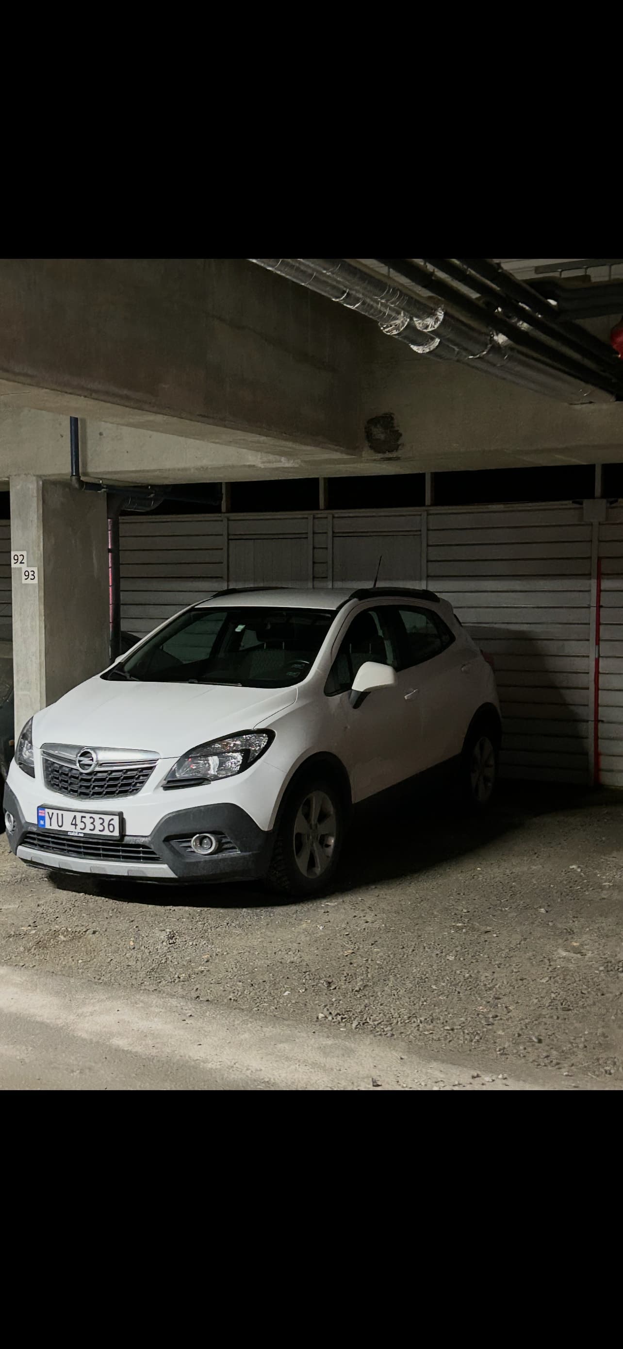 Privat Garasjeplass selges strandlandet parkering
