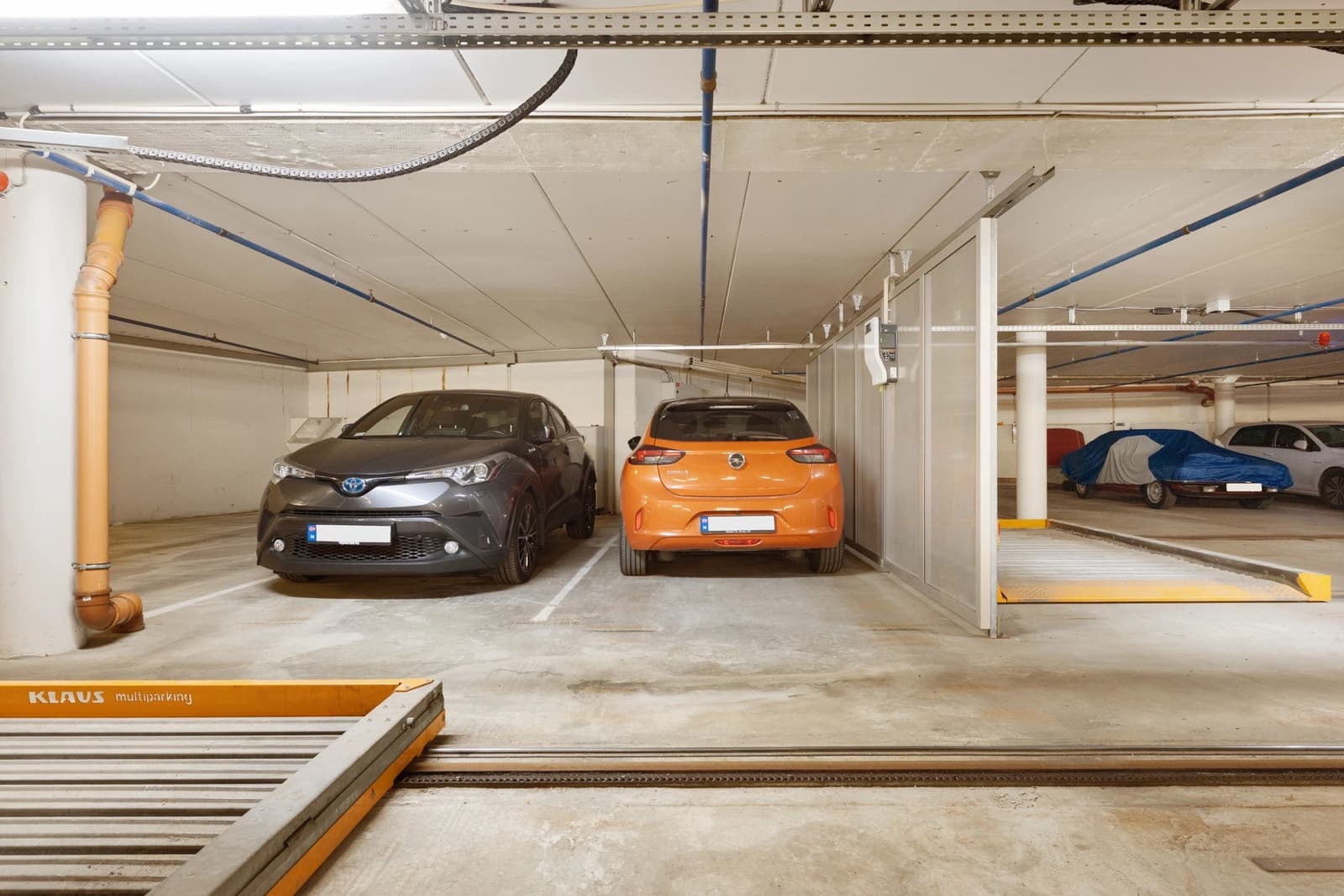 Privat Torshov - Parkeringsplass i oppvarmet garasjeanlegg på