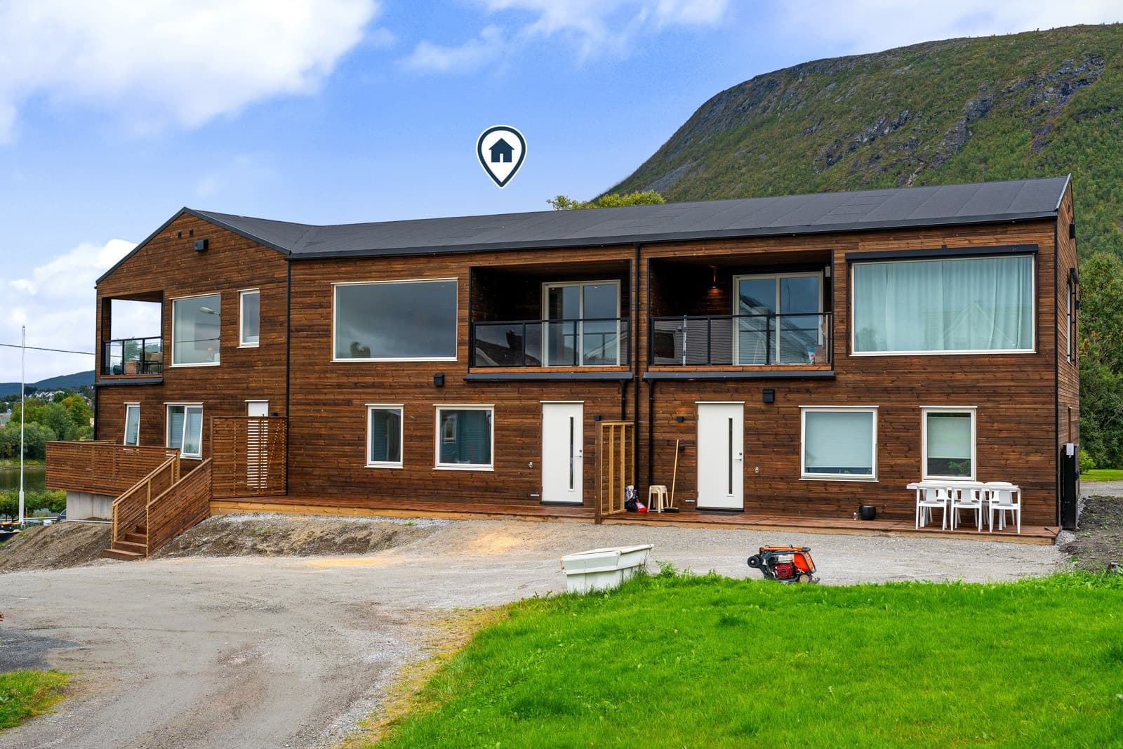 Sne Eiendomsmegling AS INNFLYTTINGSKLART REKKEHUS I TROMSDALEN | Gode solforhold i barnevennlig gate | Utleie og garasje! Krokvegen 57 B, Tromsdalen 14