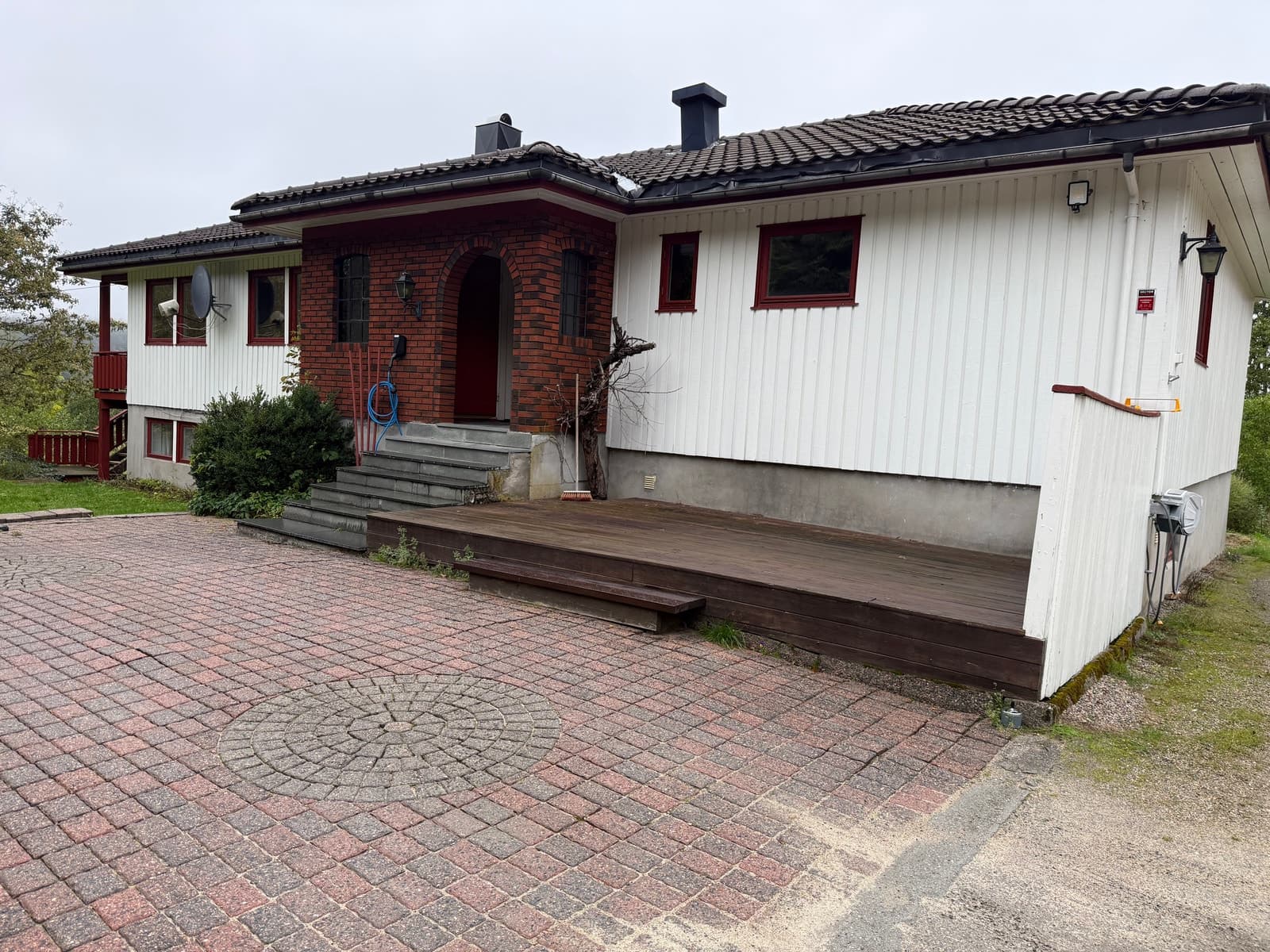 Privat Landlig og stort hus til leie Brelandsveien 639, Marnardal 244 m² 18 000 kr Enebolig ∙ 8 soverom Legg til som favoritt
