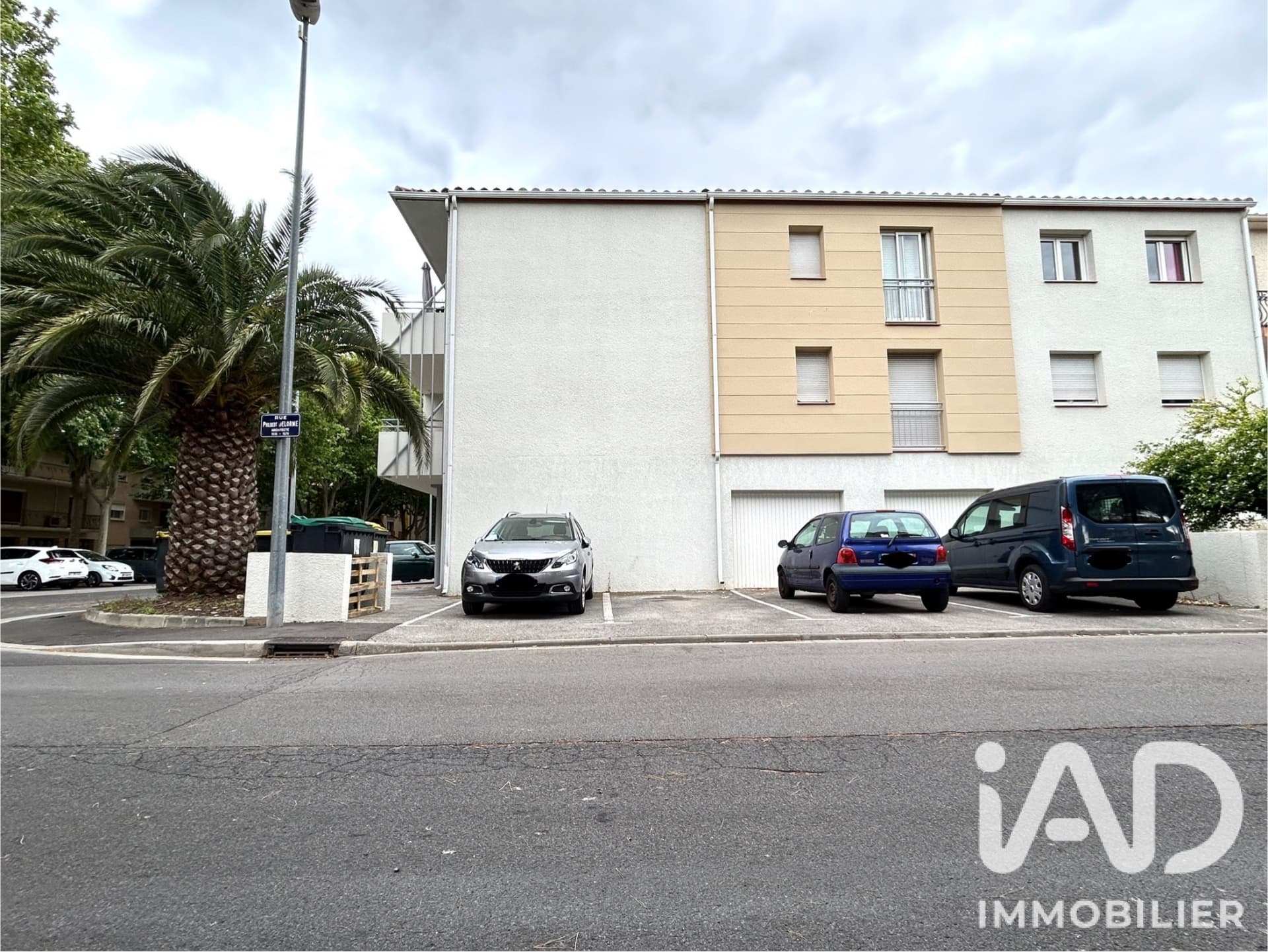 Vente Parking 56 m²