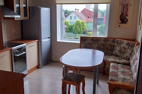 3 rooms, 72.2 m² - Pärnu tn 10-3, Suure-Jaani linn, Põhja-Sakala vald