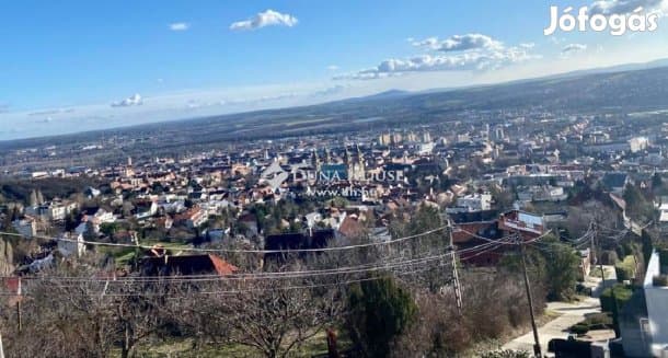 Belváros felett szuper építési telek