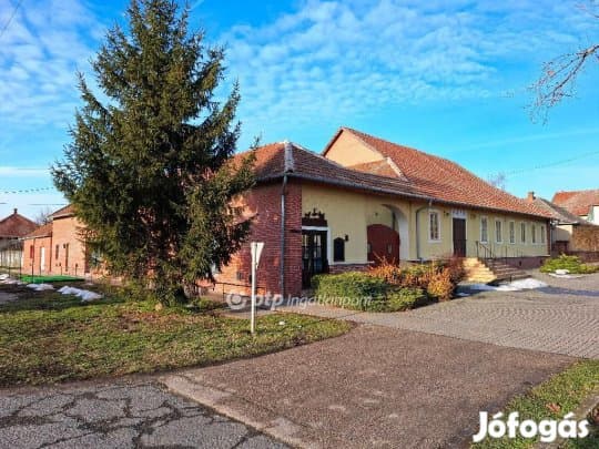 Eladó Üzlethelyiség, Kétegyháza
