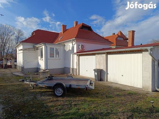Eladó családi ház Győrben !