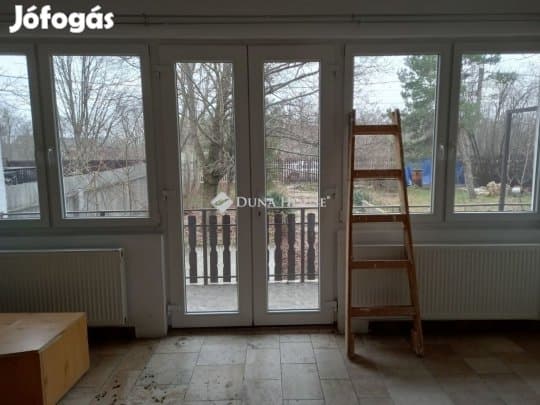Eladó vendéglátás, Dunaharaszti
