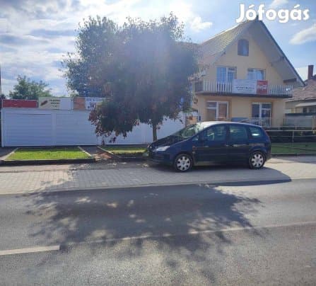 Üzlethelyiség Bükön
