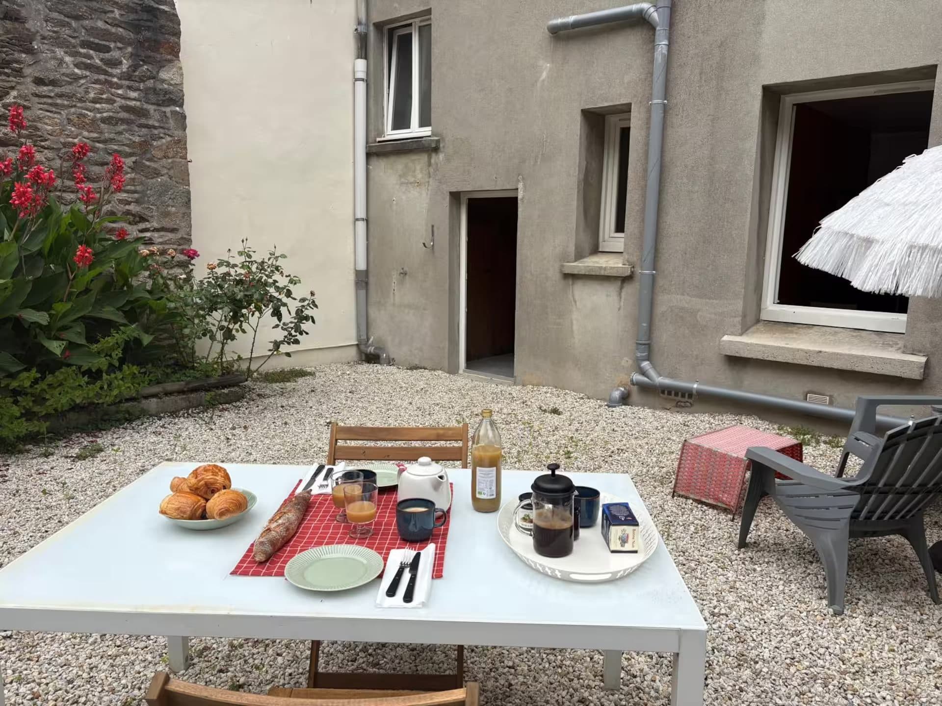 Appartement de charme T2 40,67m2 reouvrance proche jardin des