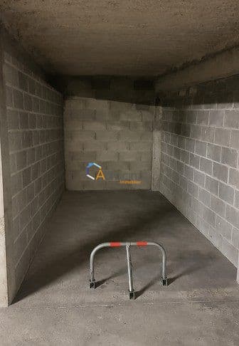 Garage Parking à vendre Orléans