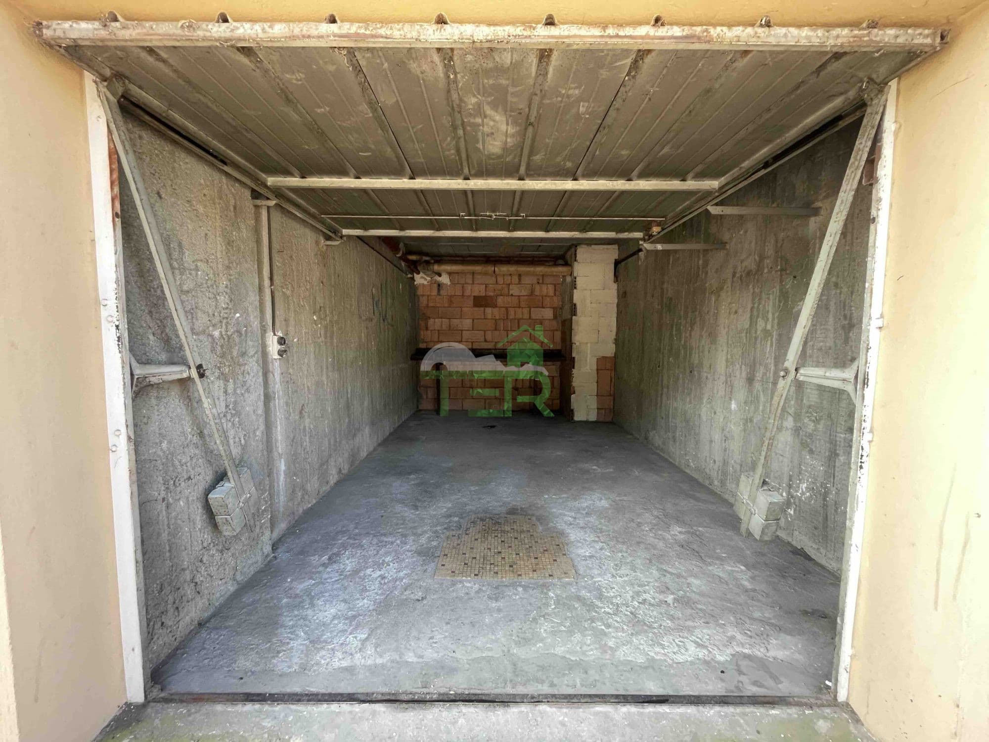 Montpellier, garage 15m2, avenue de la Liberté