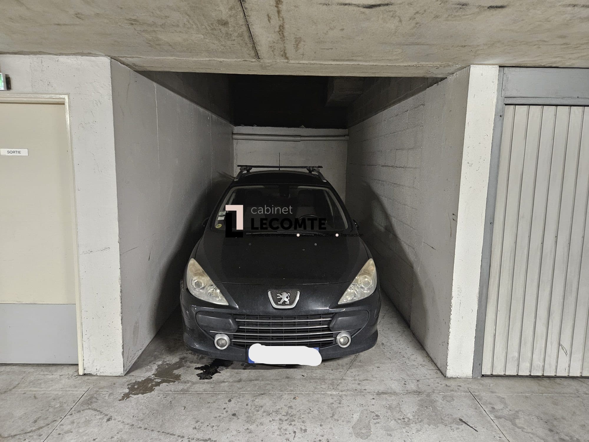 Rennes Saint Hélier - Parking boxable en garage
