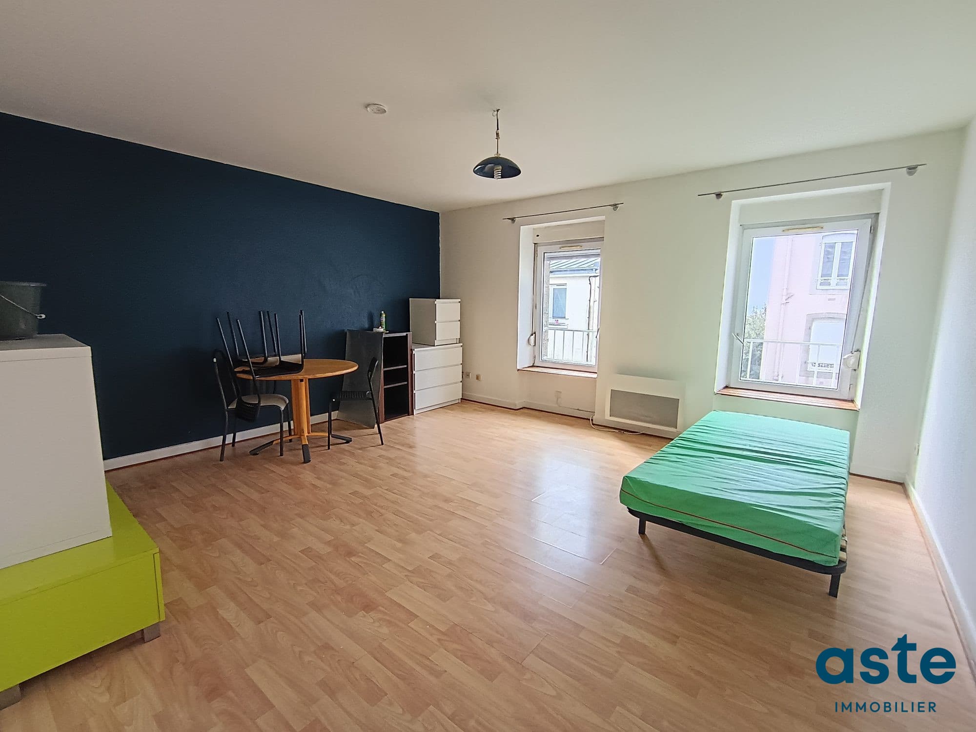 Quartier des Quatre Moulins / Rive Droite Studio T1 | Dernier é