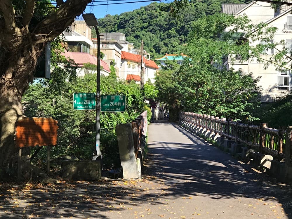 環境清幽,免費停車,近士林外雙溪雅房