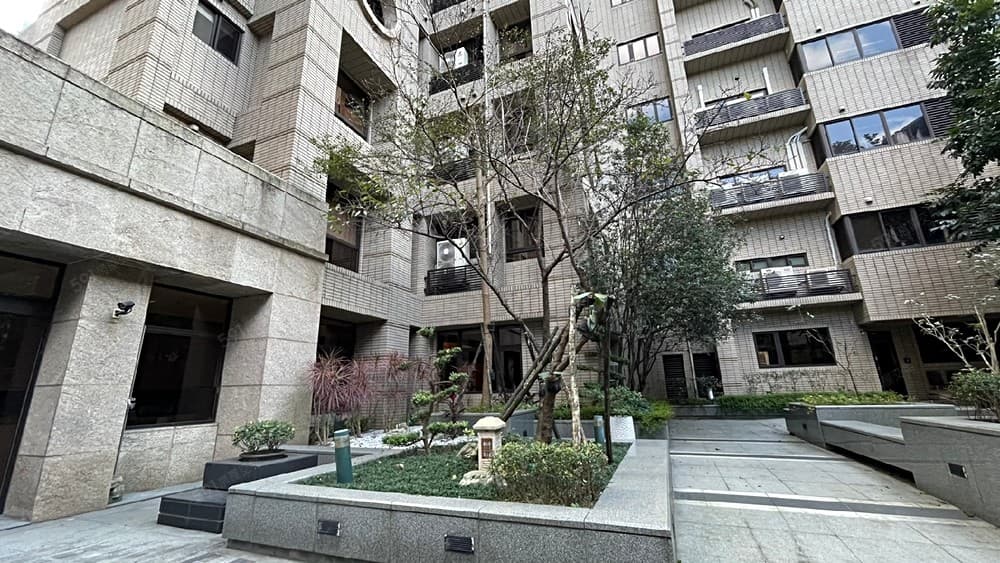 南港向陽路朝南優質電梯大樓