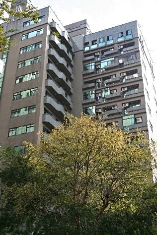 YES世貿大樓