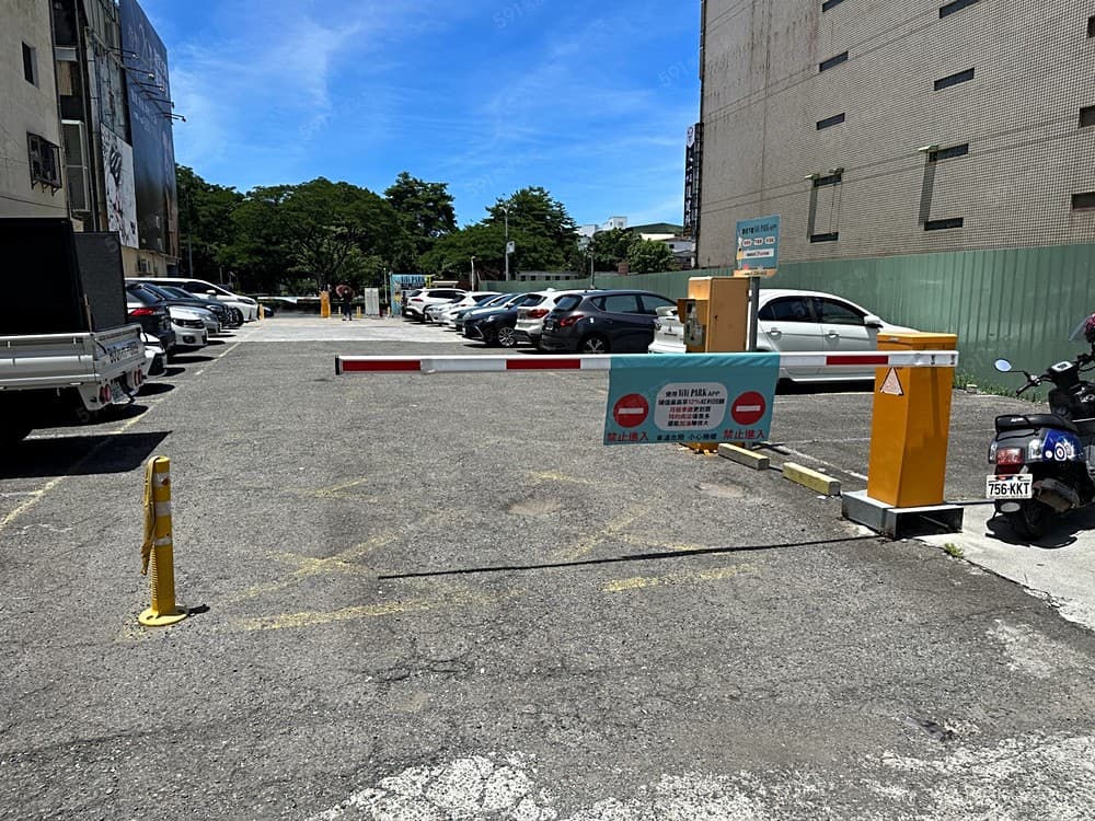 五塊厝捷運站陽台套房可租補可報稅