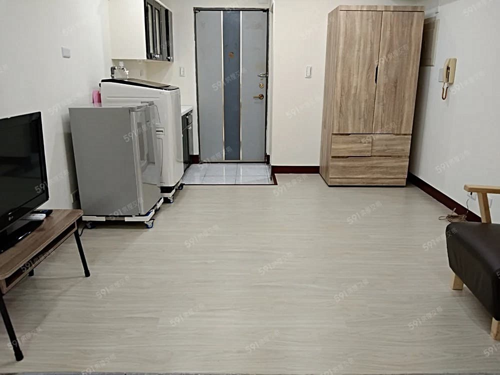 高科大商圈高雄電梯套房出租生活機能佳.可租補