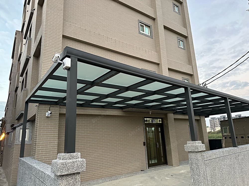 河景電梯樓間間陽台套房