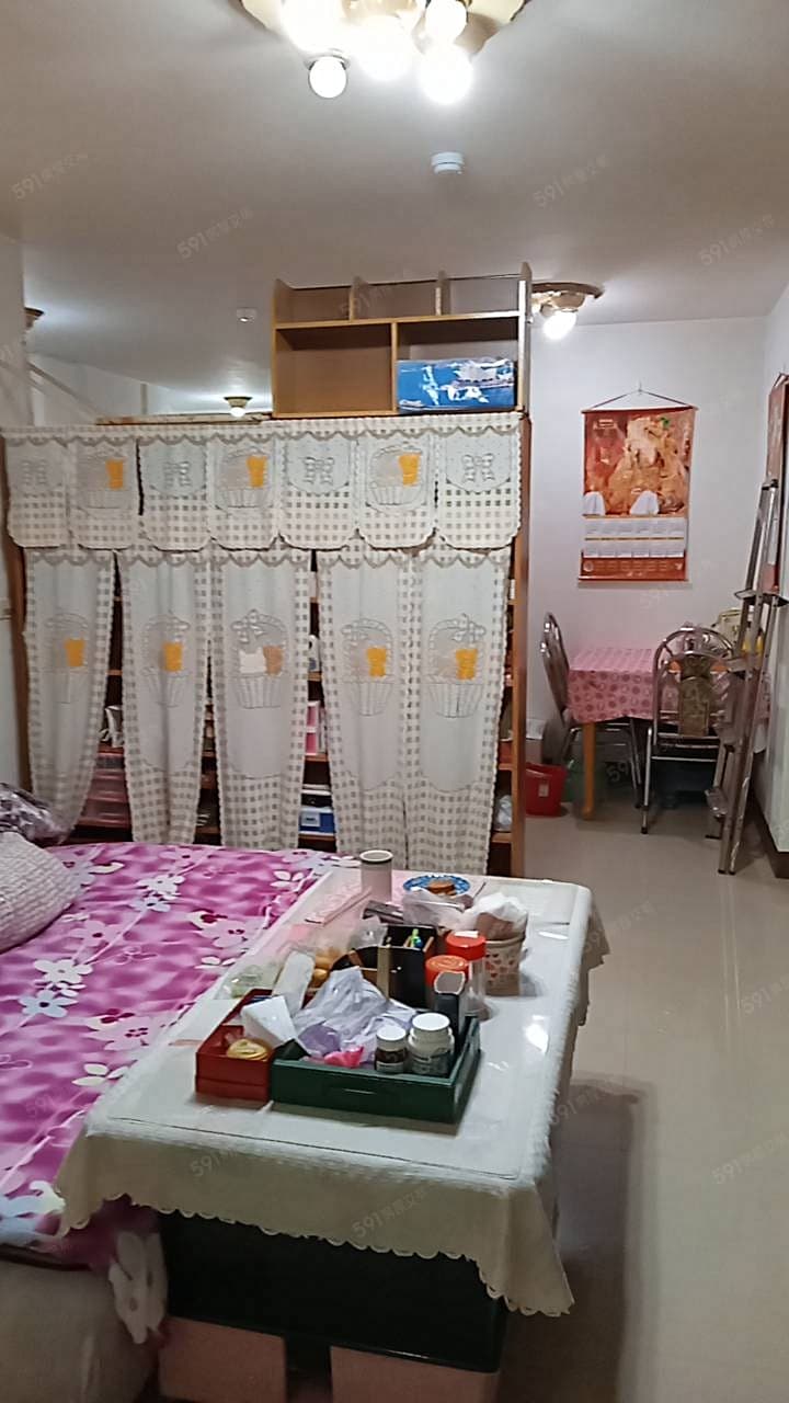 原三房改兩房，電梯大樓，低公設，迴龍生活圈