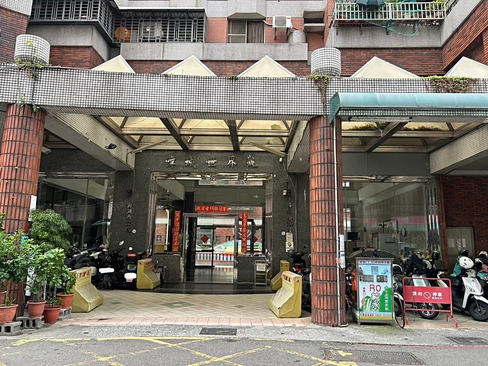 🫧鳳山陸軍官校旁*緯城世界觀*明亮美三房