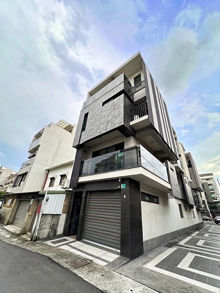 永康｜輕屋齡｜百坪邊間大地坪車曙｜可三代同堂住超舒適