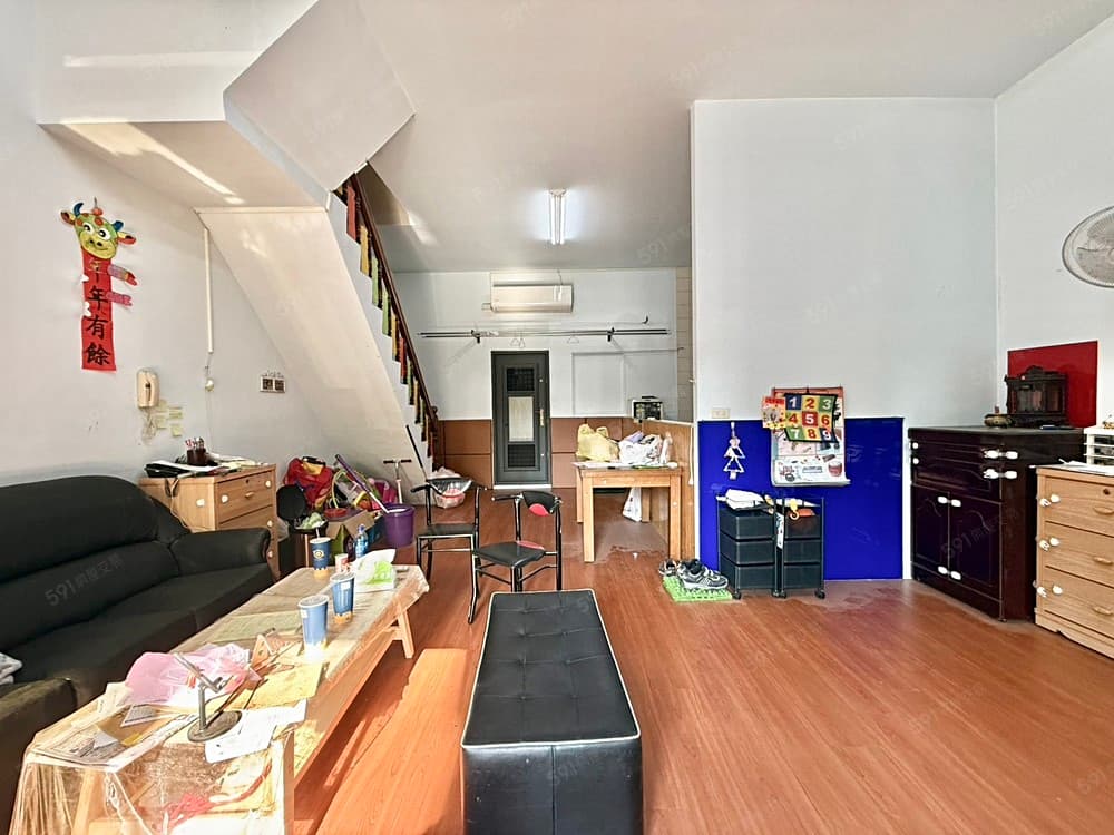 沃｜楠梓德賢商圈｜門口可停車｜一樓挑高可店住合一精華樓店